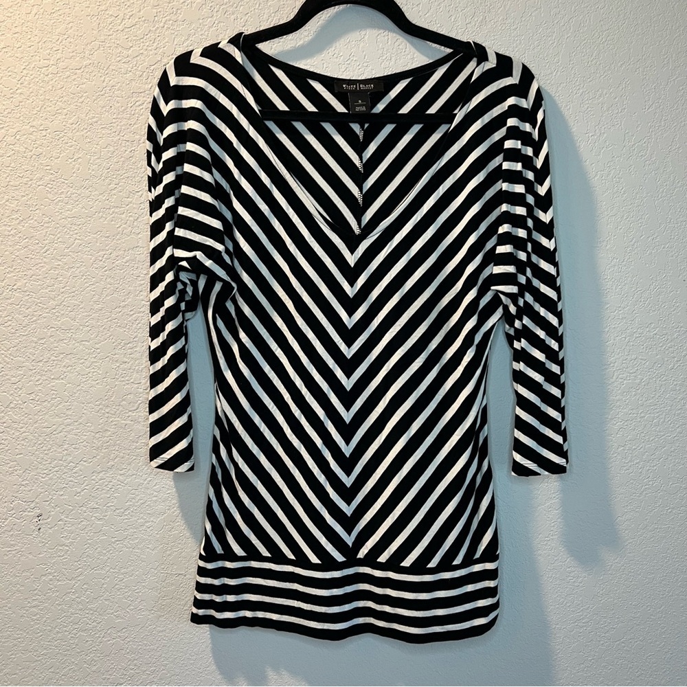 Women’s White House Black Market black striped quarter sleeve blouse size small